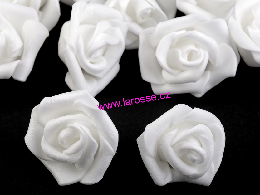 Dekorační pěnová růže - bílá